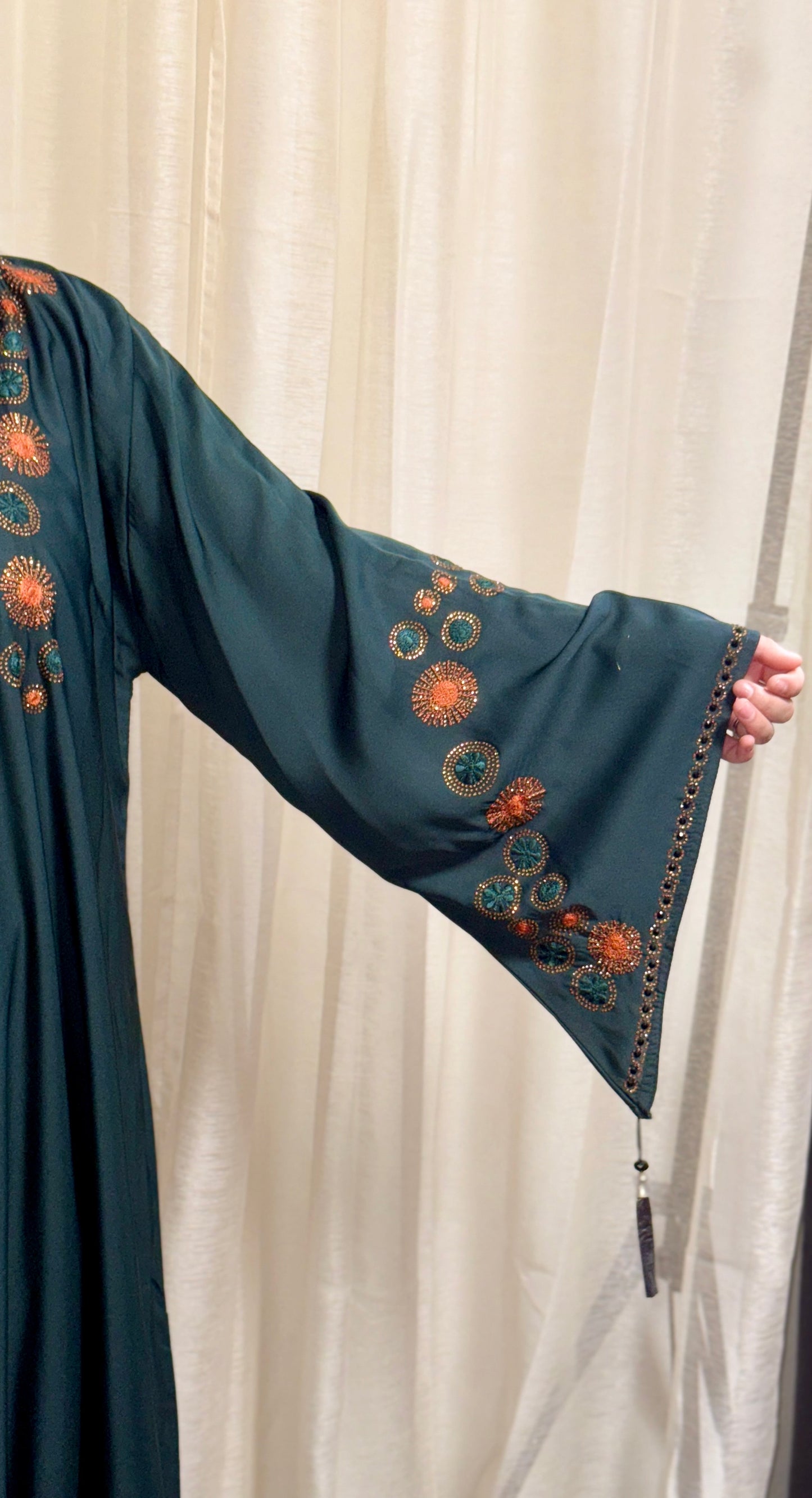 Open Abaya with flare sleeves (V-neck)